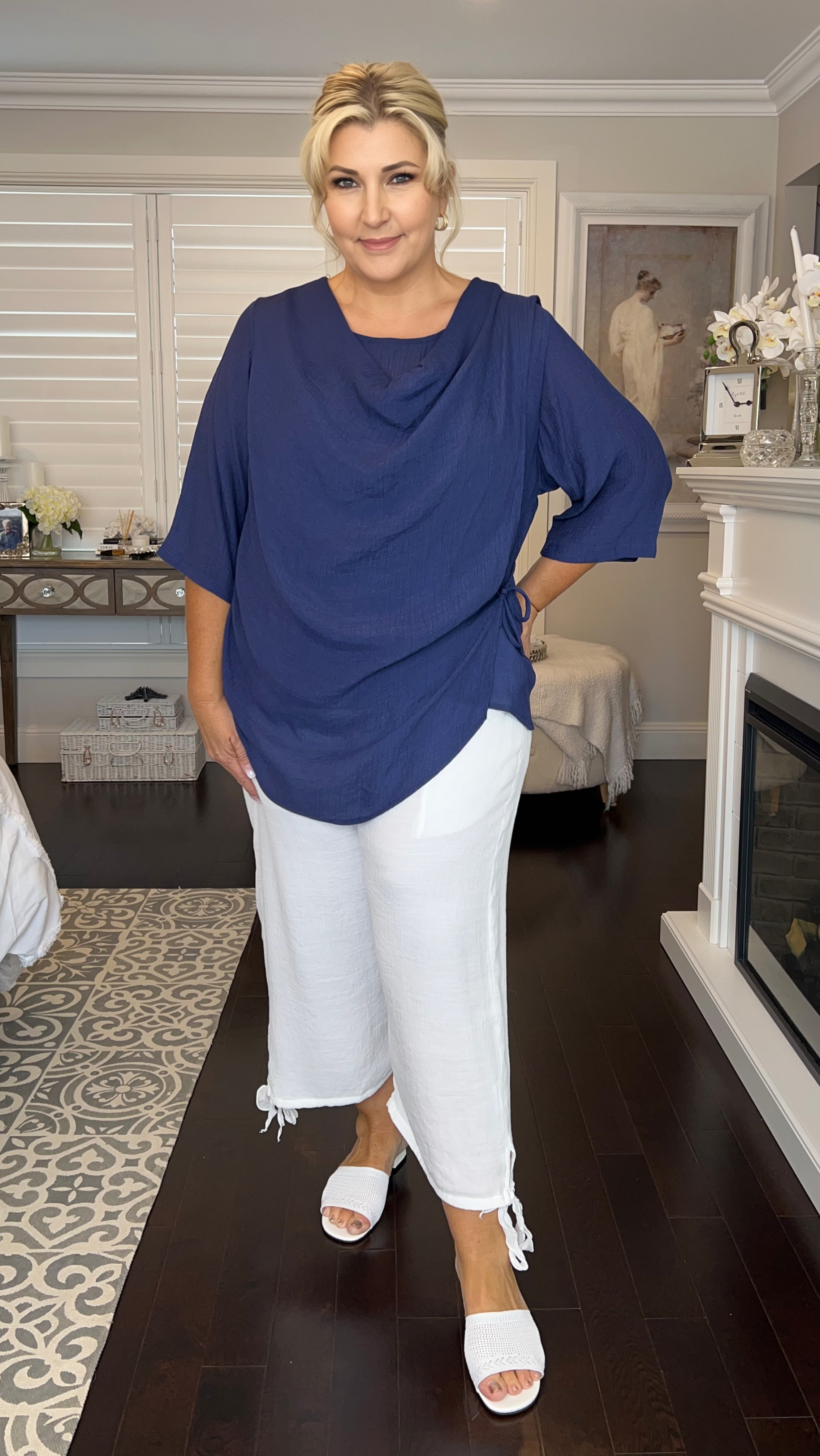 LAST CHANCE Diana Top in Navy