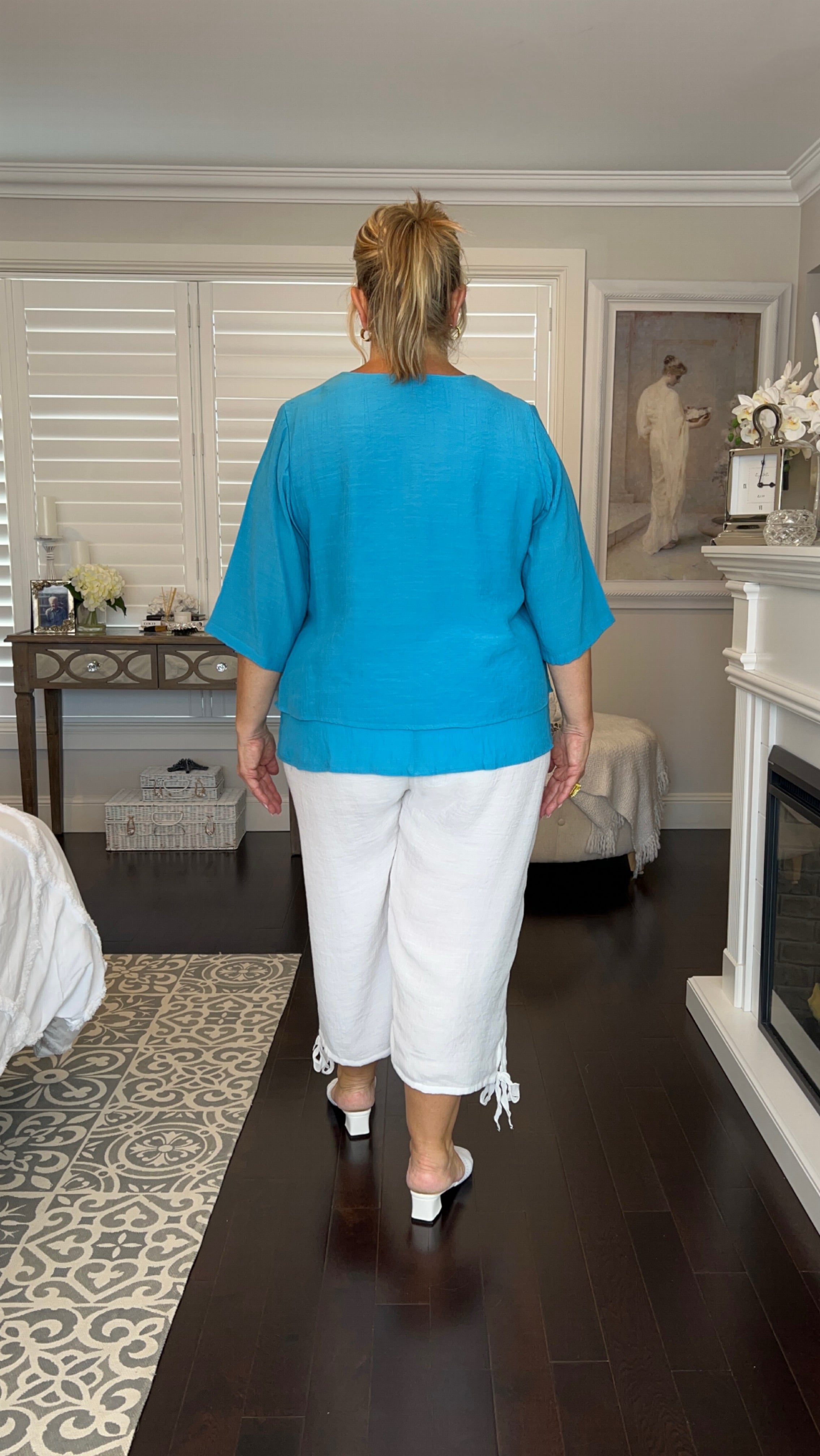 LAST CHANCE Colour V-Neck Bamboo Cotton Top in Turquoise