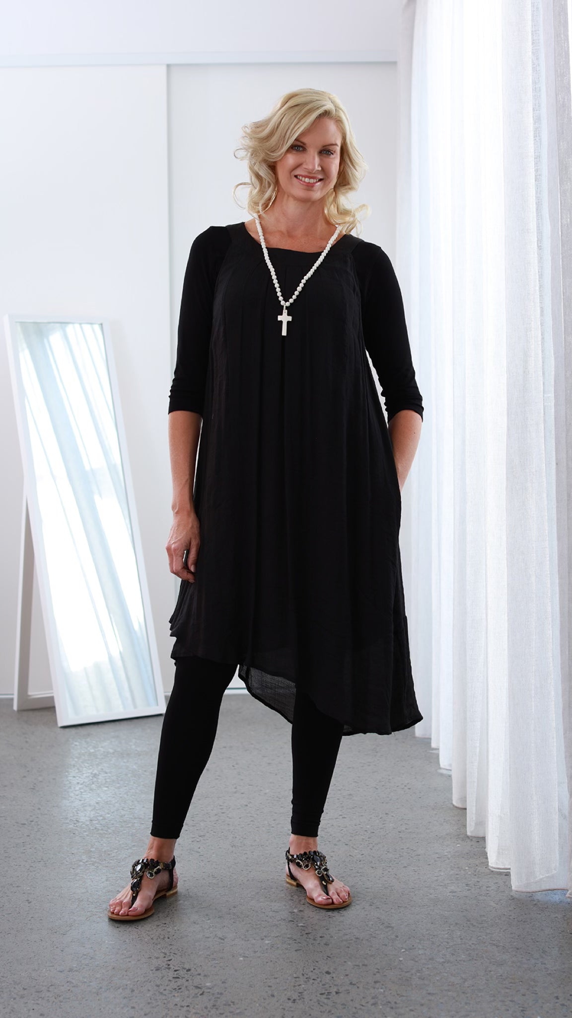 Paris Dress in Black