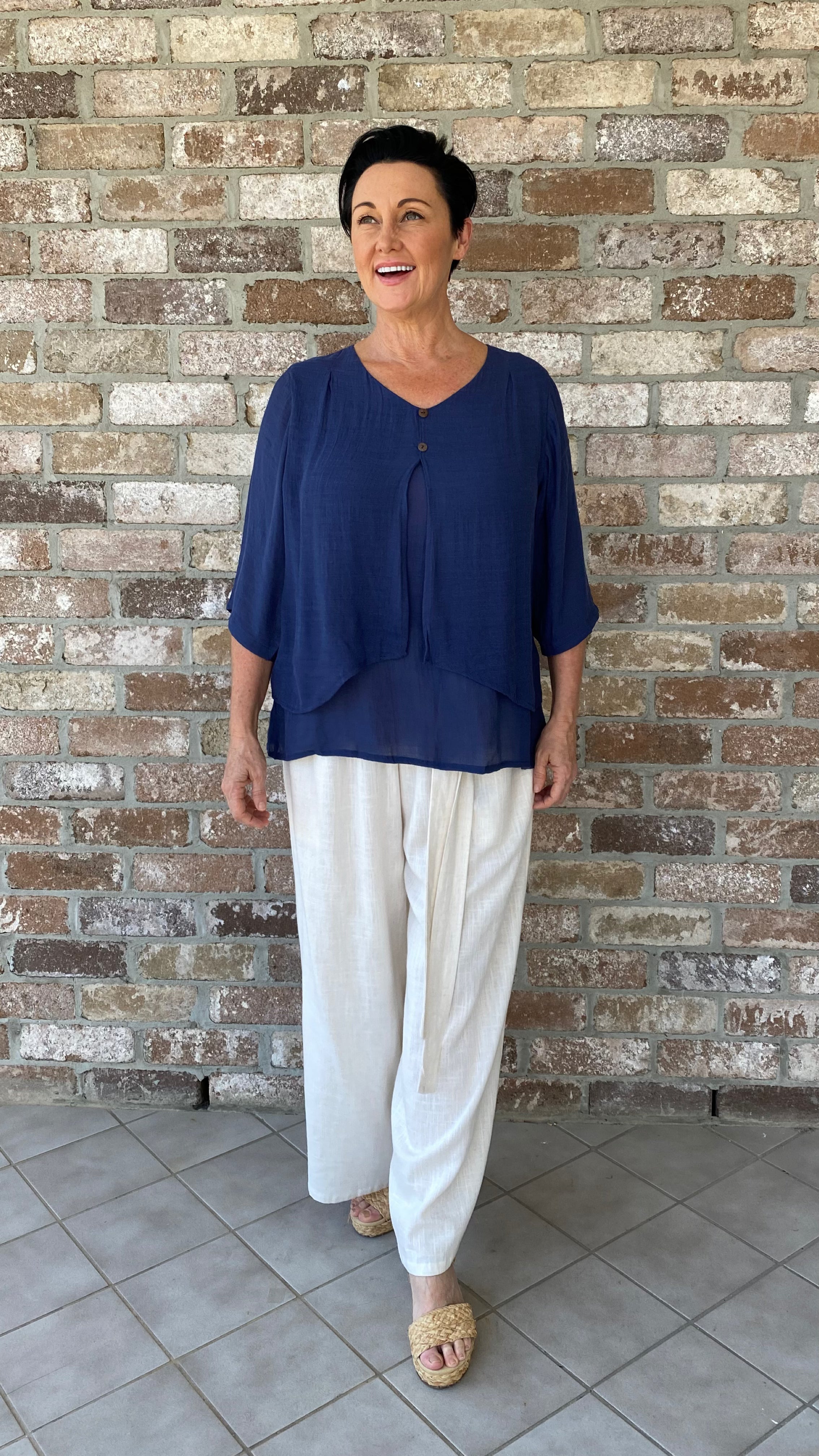 LAST CHANCE V-Neck Bamboo Cotton Top in Navy