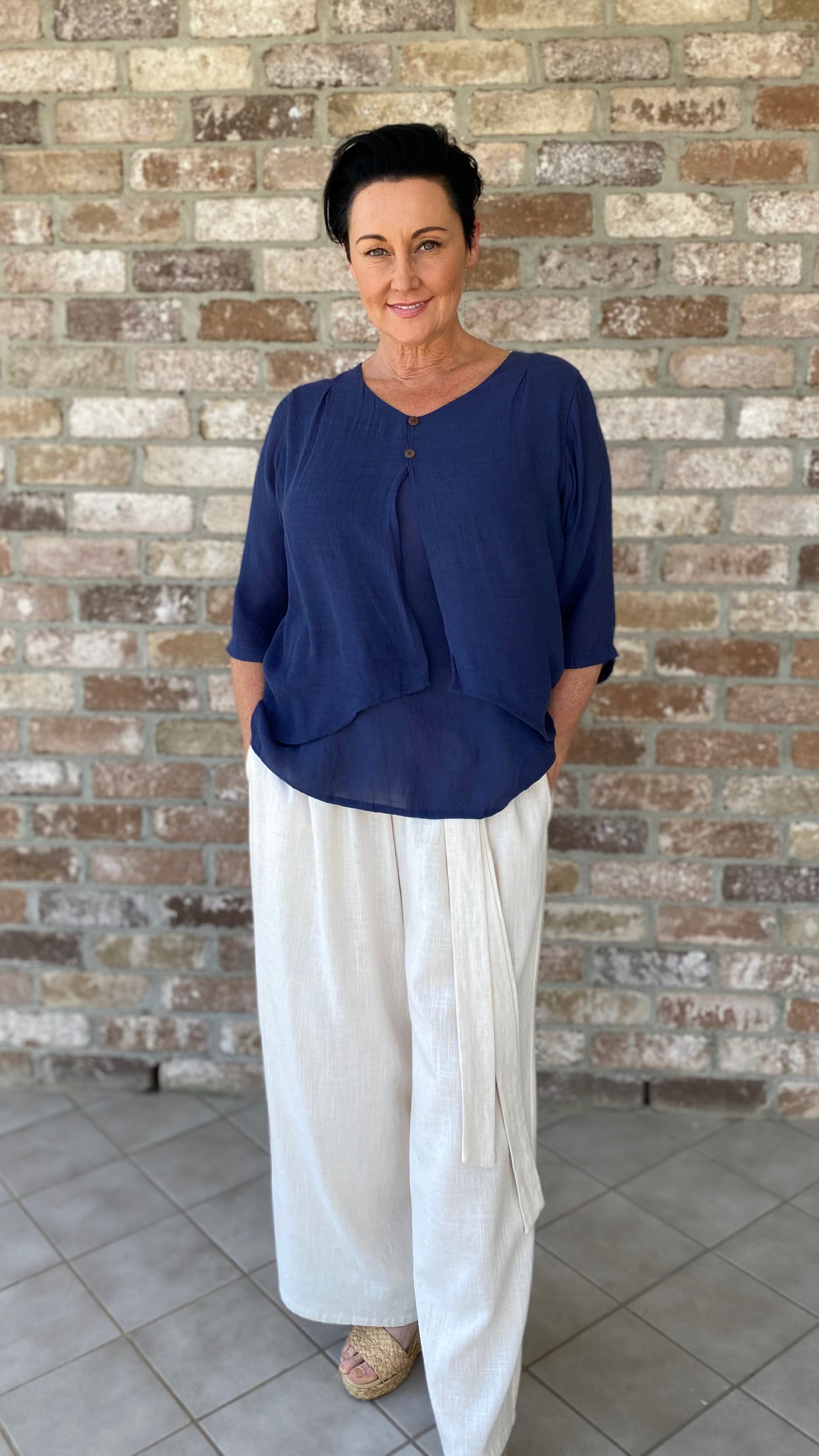 LAST CHANCE V-Neck Bamboo Cotton Top in Navy