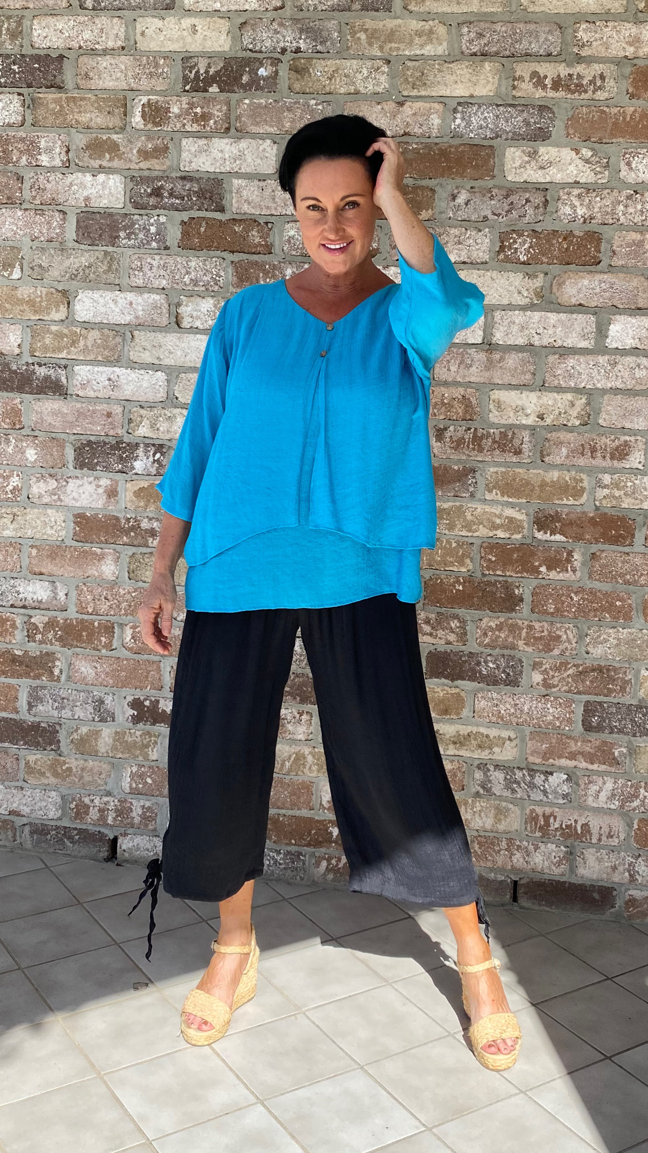 LAST CHANCE Colour V-Neck Bamboo Cotton Top in Turquoise