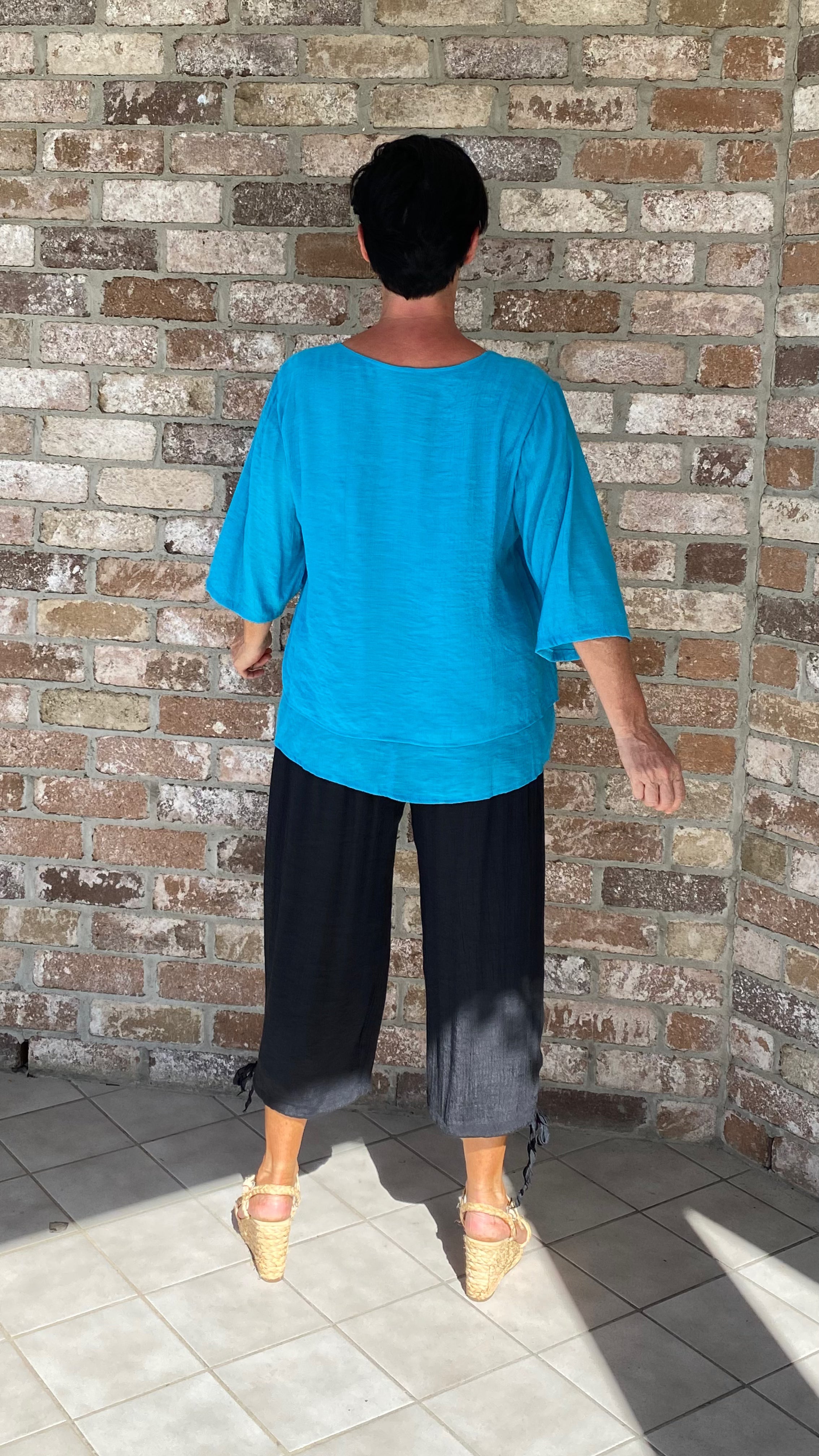LAST CHANCE Colour V-Neck Bamboo Cotton Top in Turquoise