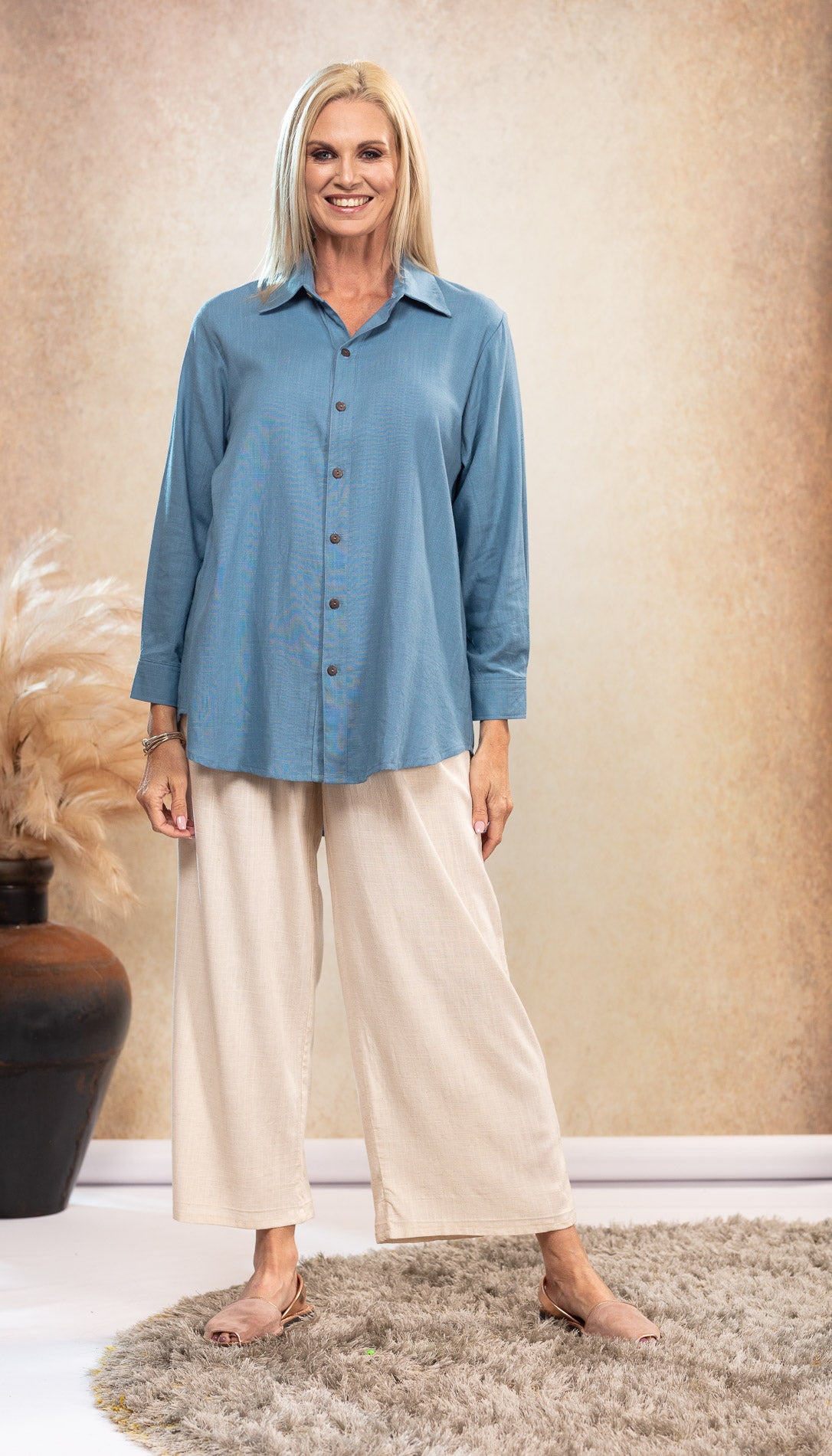 Classic Linen Shirt in Sky freeshipping - White Amber the Label