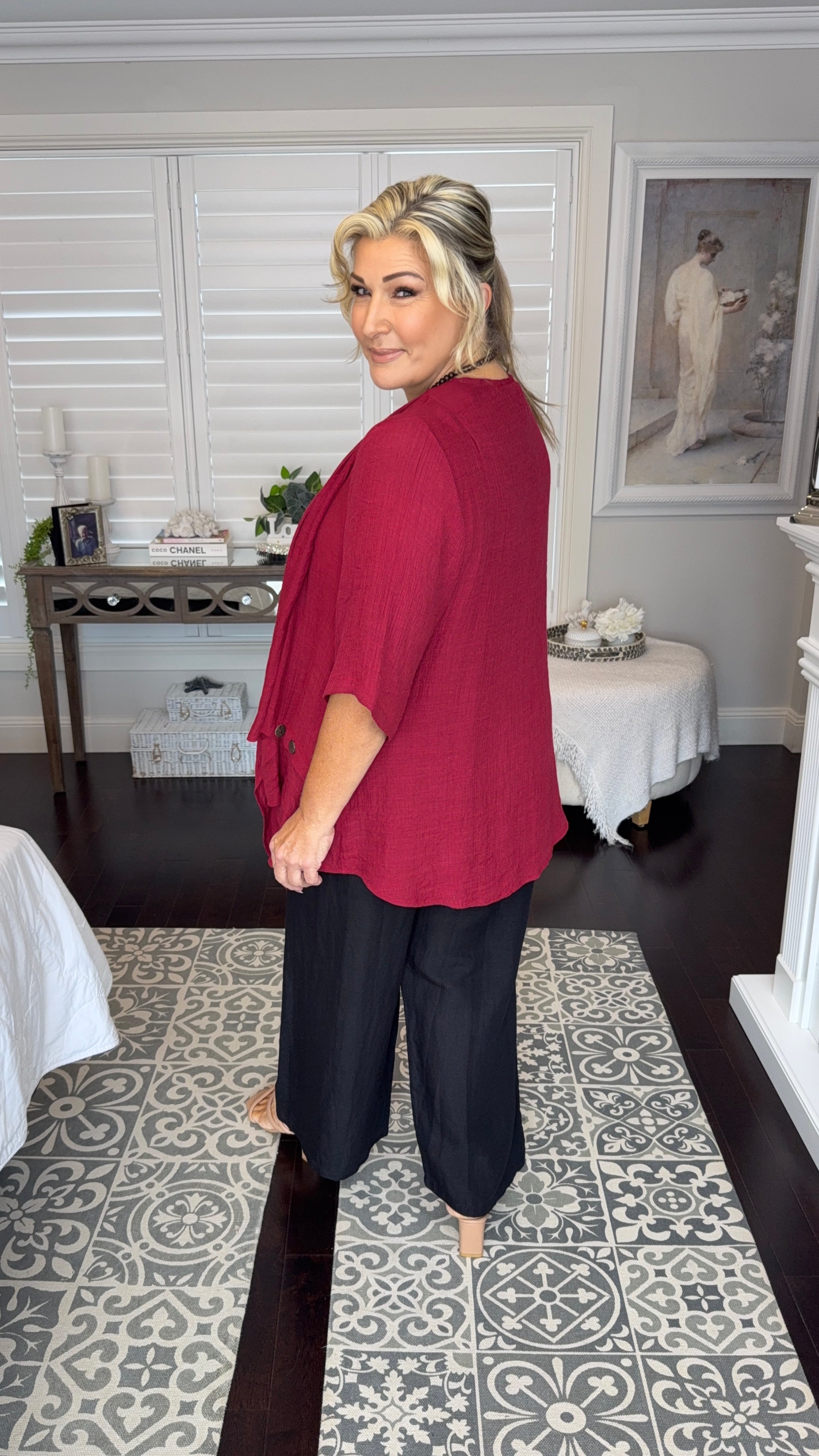 NEW Swing Top 3/4 Sleeve in Dark Red
