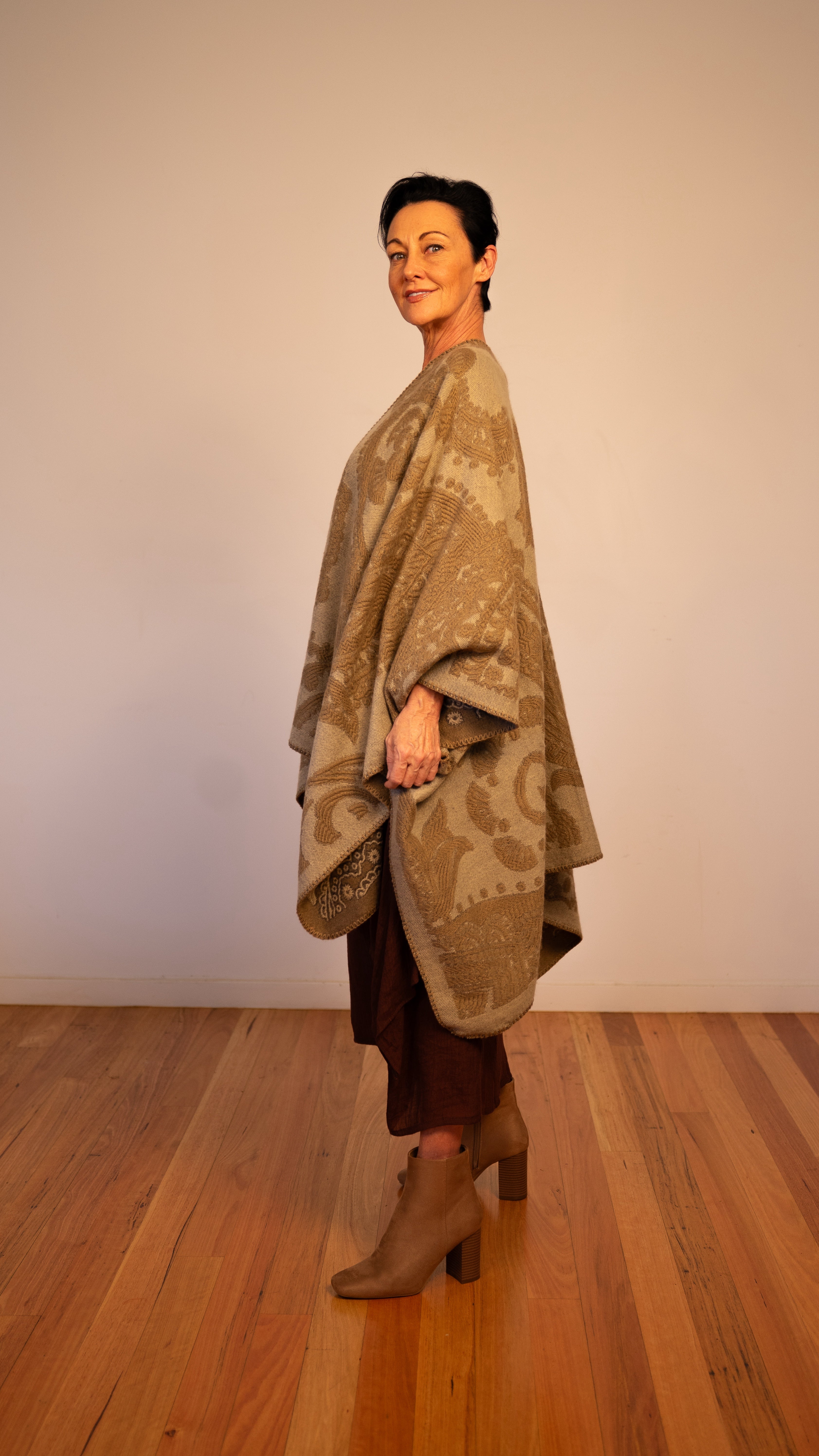 NEW Lucia Cape Poncho Paisley