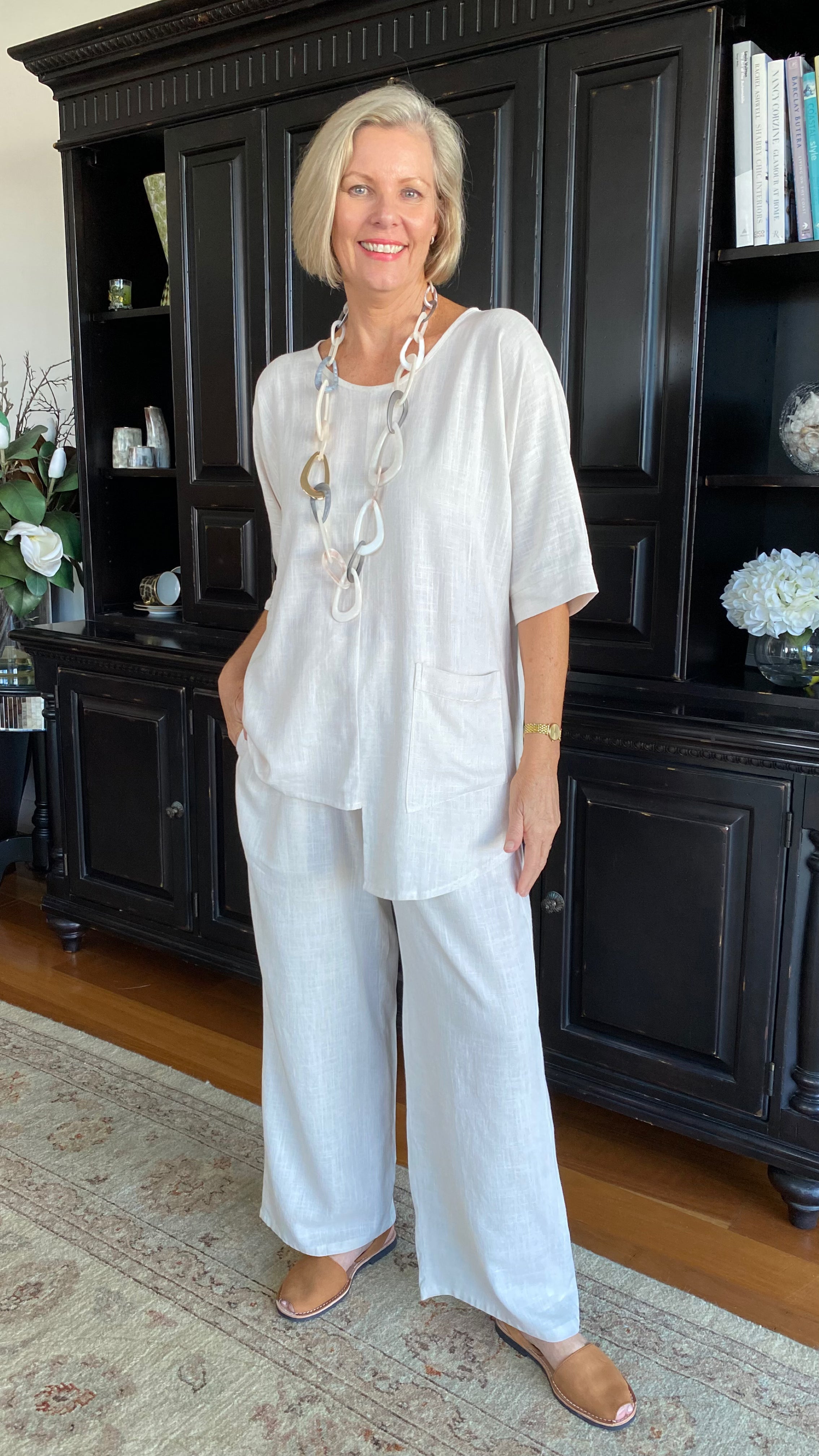 Geo Linen Top in Sand – White Amber Label