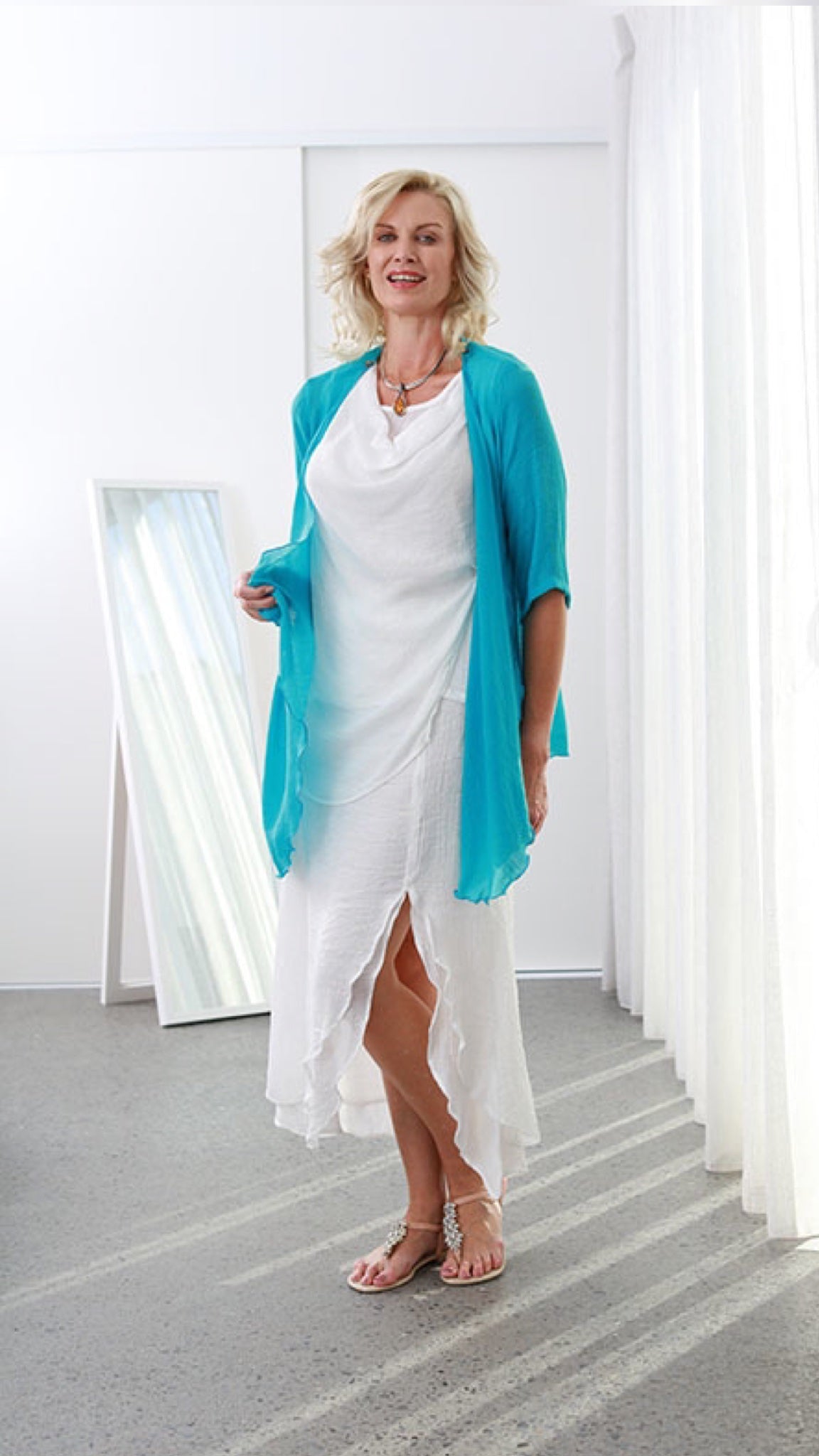 NEW MID Infinity Top/Jacket Turquoise – White Amber Label