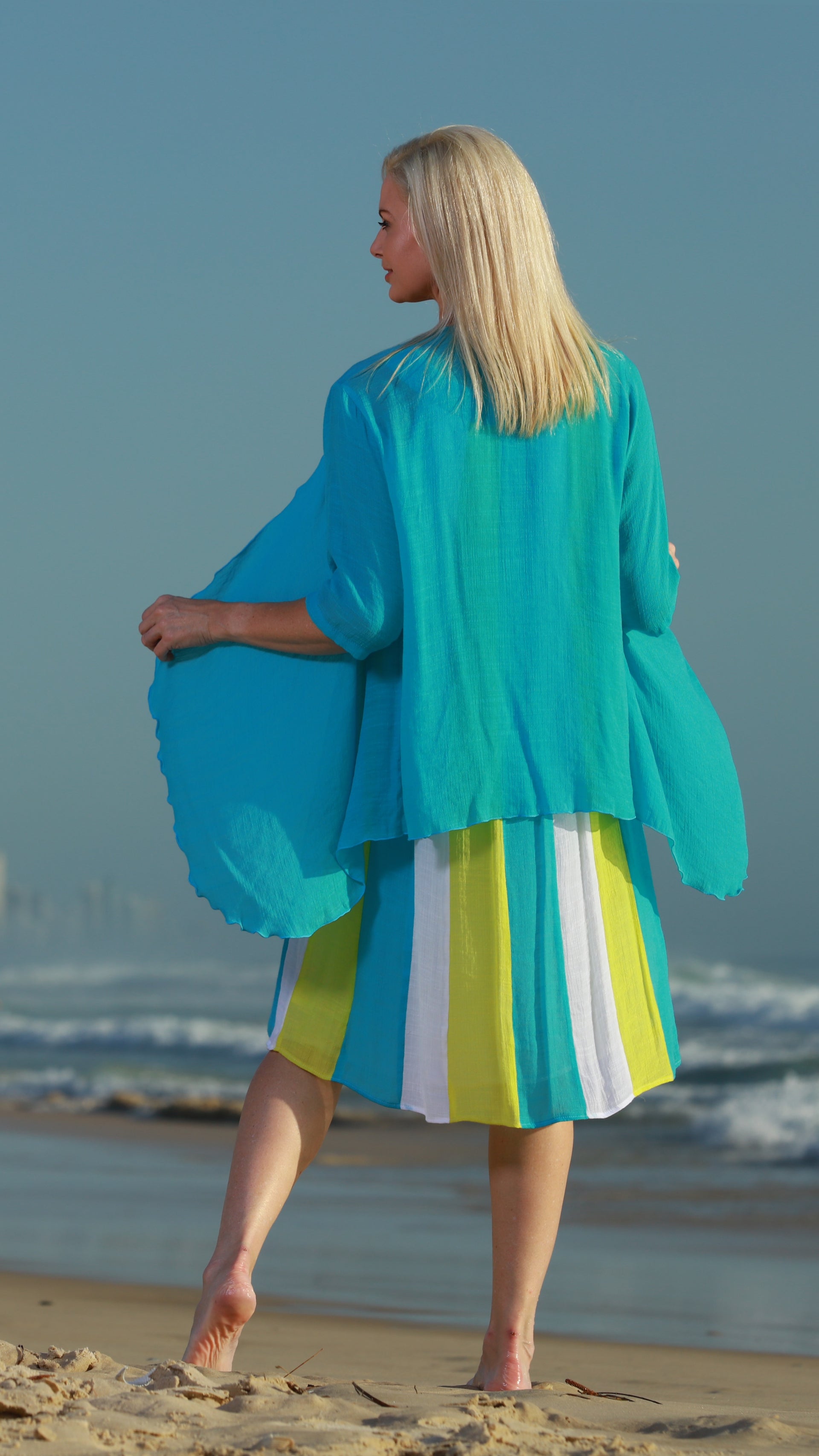 Last Chance MID Infinity Top/Jacket Turquoise – White Amber Label